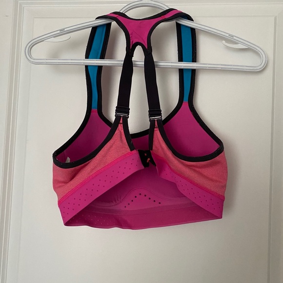 Sport bra - Picture 2 of 3